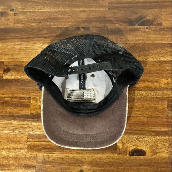 Trucker Hat Camouflage American Flag Mesh Adjustable Back - Picture 2 of 3